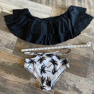 White and black bikini with ruffle top
